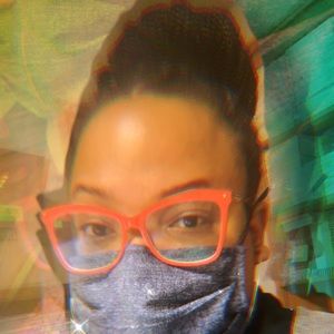 Meet your Posher, Kendra